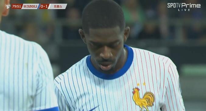 替补登场伤退！登贝莱受伤下场后直接进通道，埃基蒂克登场